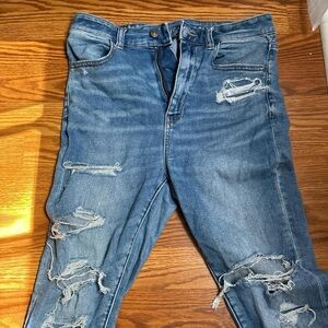 American Eagle size 7 regular blue ripped next level stretch skinny jeans